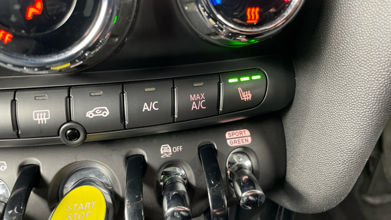 MINI Hatchback 135kW Cooper S Level 2 33kWh 3dr Auto Electric Hatchback